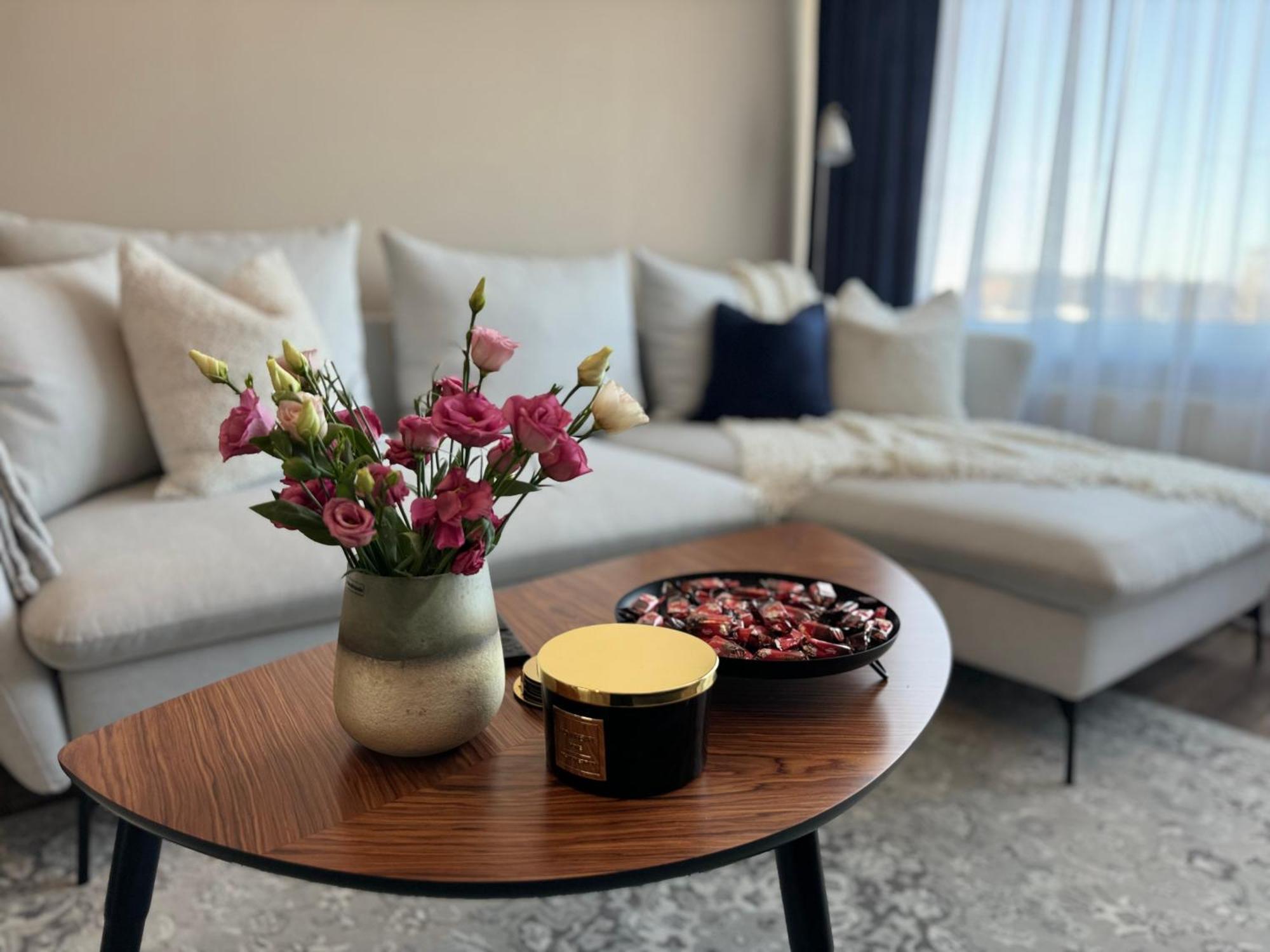 City Chic Rental Валмиера Экстерьер фото